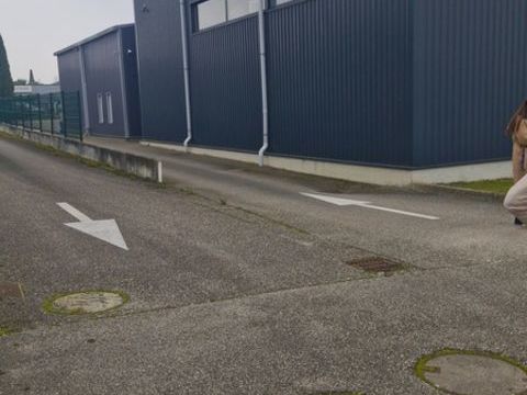 entrep&ocirc;t 155m&sup2;  &agrave; louer VAULX MILIEU (38) situ&eacute; proche sortie autoroute 200 m&egrave;tres soit 4 minutes 1400 38090 Vaulx milieu