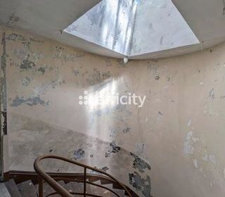  Immeuble � vendre 12 pi�ces 220 m�