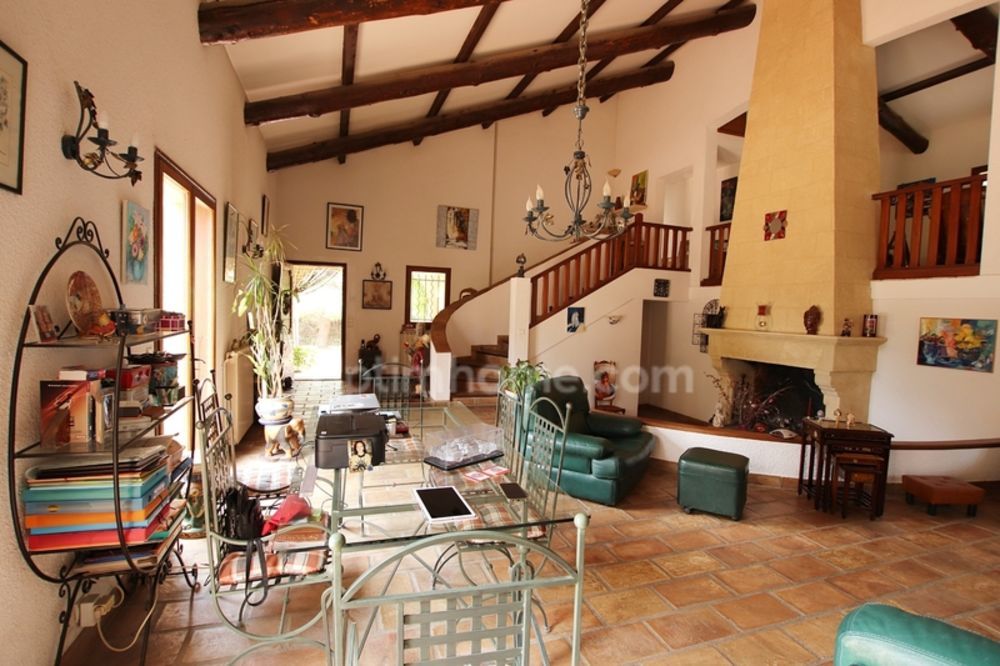 � vendre  Maison Loupian (34140)