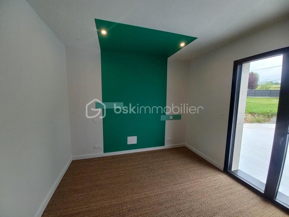 � vendre  Maison Loucrup (65200)