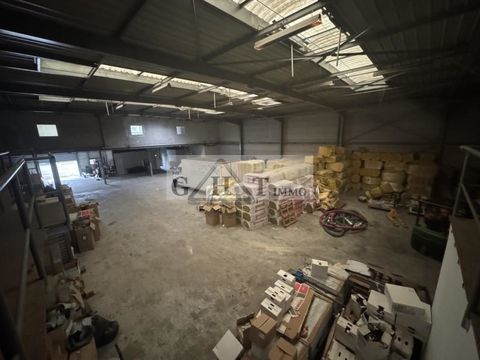 A vendre Local d'activit&eacute; 1210m2 2500000 94310 Orly