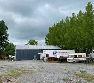  Remise / Grange � vendre 1 pi�ce 330 m�