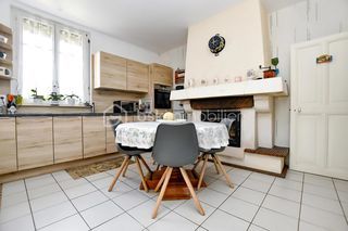  Propri�t�/ch�teau � vendre 7 pi�ces 180 m�