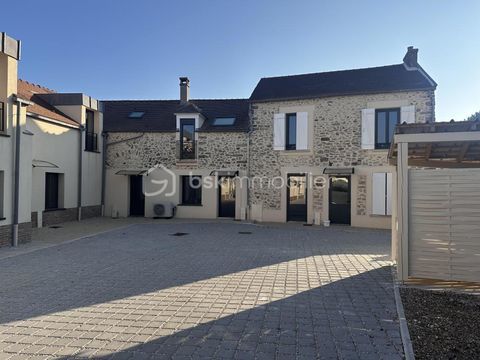   EXCLUSIVIT� � ENSEMBLE DE 11 MAISONS REFAITES � NEUF AVEC PARKINGS � R�AU (77550) Maison - 15 + pi�ce(s) - 827 m�