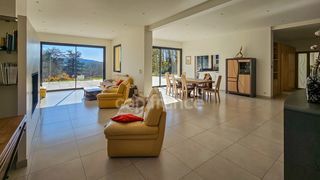  Propri�t�/ch�teau � vendre 15 + pi�ces 696 m�