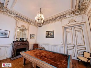  Propri�t�/ch�teau � vendre 12 pi�ces 360 m�