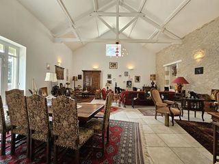  Maison � vendre 8 pi�ces 350 m�