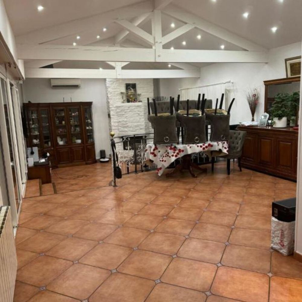 � vendre  Propri�t�/ch�teau Allauch (13190)