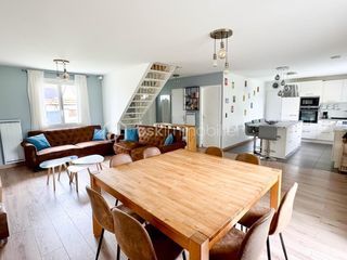  Maison � vendre 7 pi�ces 185 m�