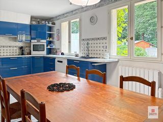  Maison � vendre 8 pi�ces 203 m�