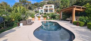  Maison � vendre 6 pi�ces 241 m�