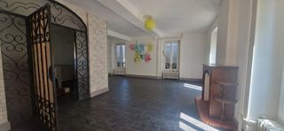  Immeuble � vendre 9 pi�ces 300 m�