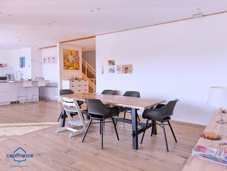  Maison � vendre 9 pi�ces 220 m�