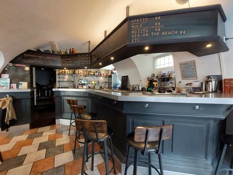 Bar Restaurant - Chamb&eacute;ry Intramuros 145000 73000 Chambery