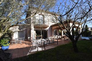  Villa � vendre 6 pi�ces 140 m�