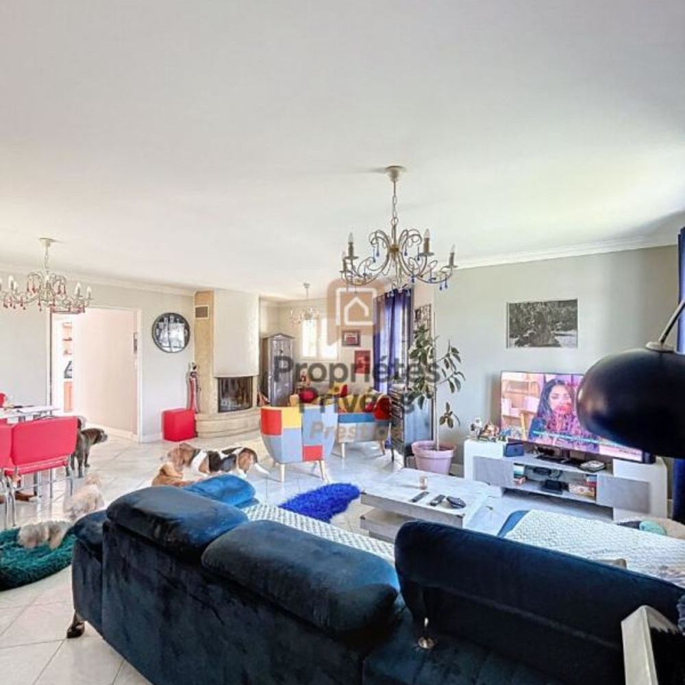 � vendre  Villa Saint-Maximin-la-Sainte-Baume (83470)