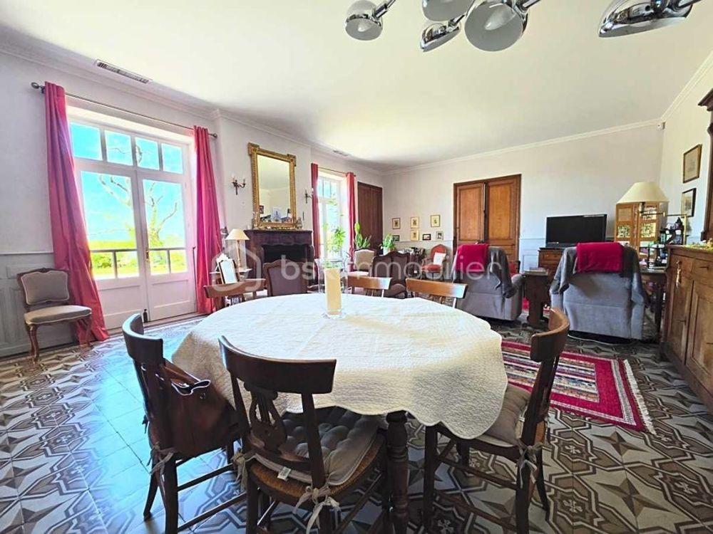 � vendre  Maison Mont�limar (26200)