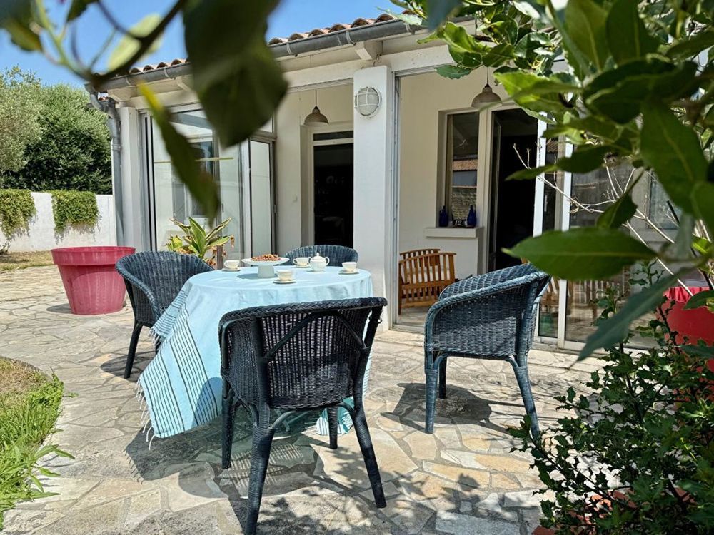 � vendre  Maison Loix (17111)