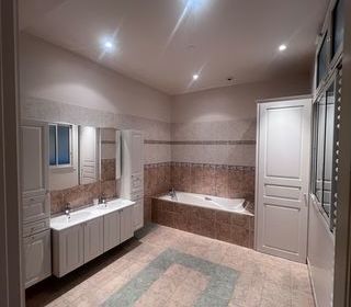  Appartement � vendre 5 pi�ces 155 m�