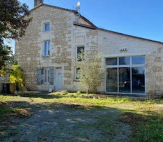  Propri�t�/ch�teau � vendre 6 pi�ces 234 m�