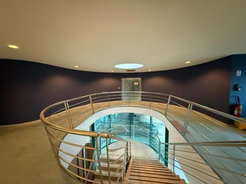 BUREAUX &Agrave; LOUER � EMPLACEMENT STRAT&Eacute;GIQUE &Agrave; FORTE VISIBILIT&Eacute; � CHALON-SUR-SA&Ocirc;NE 5849 71100 Chalon sur saone