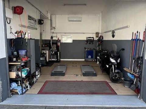 Locaux/Biens immobiliers 40000 13015 Marseille