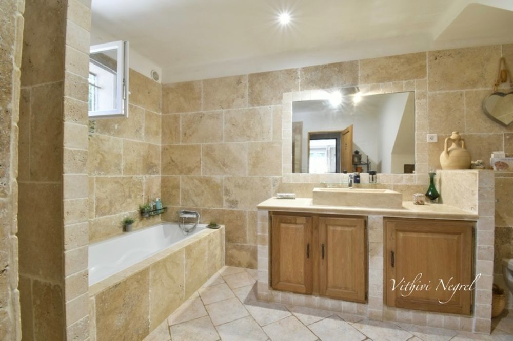 � vendre  Villa Mouri�s (13890)