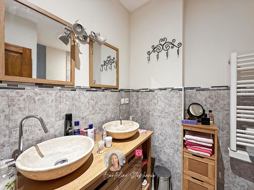 � vendre  Maison Figani�res (83830)