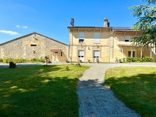  Propri�t�/ch�teau � vendre 10 pi�ces 320 m�