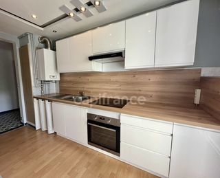  Appartement � vendre 4 pi�ces 77 m�