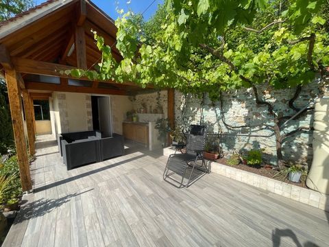   Maison 7 pi�ces avec T2 de 20 m2 ind�pendant � LE GUE DE LONGROI (28) Maison - 7 pi�ce(s) - 148 m�