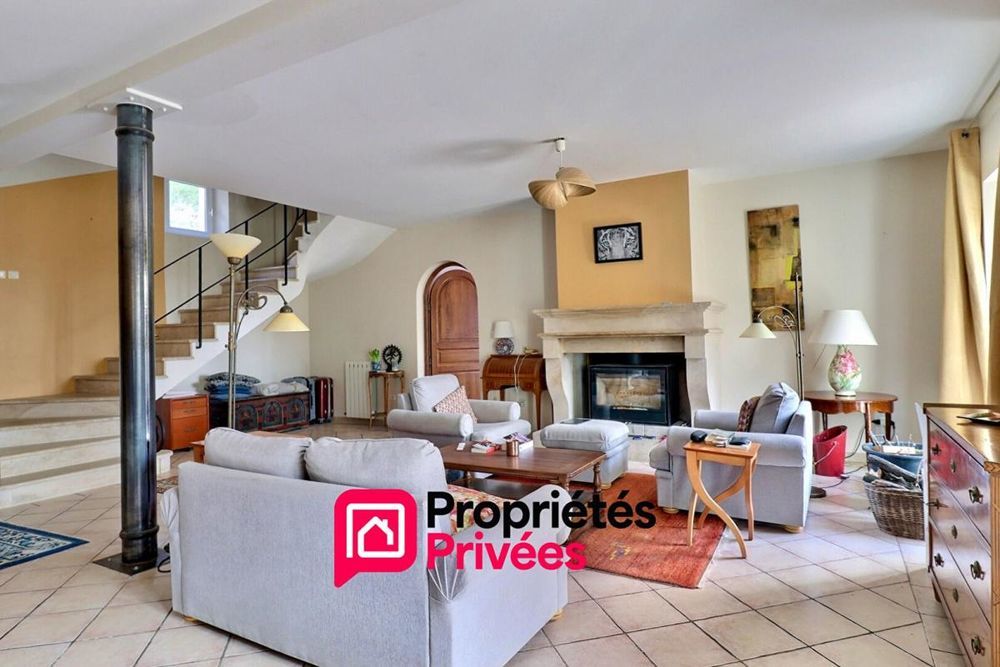 � vendre  Villa Uz�s (30700)