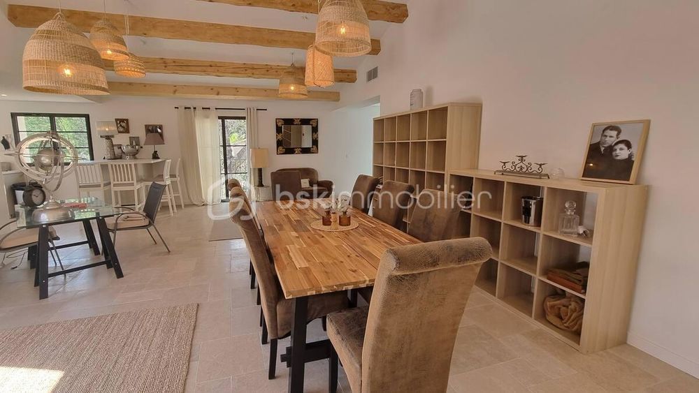 � vendre  Villa Grimaud (83310)
