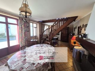  Maison � vendre 8 pi�ces 321 m�