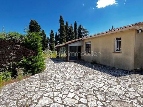   *** MAISON PLAIN-PIED - 2 CHAMBRES - HANGAR - JARDIN *** Maison - 3 pi�ce(s) - 87 m�