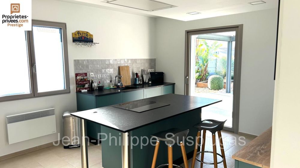 � vendre  Villa Saint-Cyr-sur-Mer (83270)