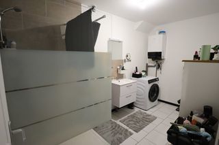  Immeuble � vendre 10 pi�ces 170 m�