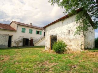  Maison � vendre 10 pi�ces 220 m�