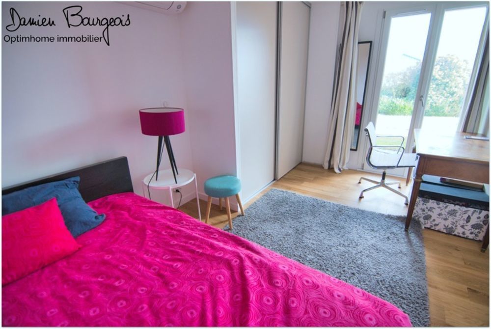 � vendre  Maison Grilly (01220)