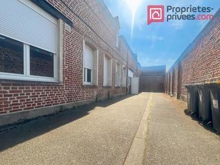  Immeuble � vendre 9 pi�ces 310 m�