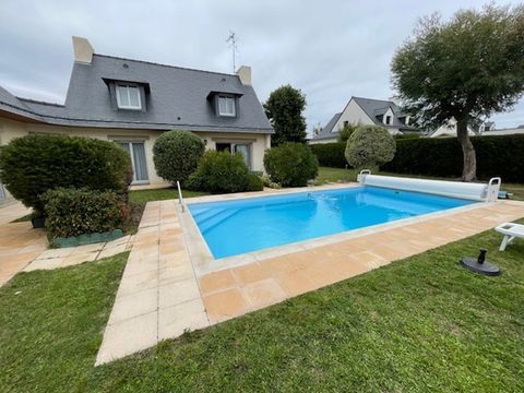   Maison Maison - 10 pi�ce(s) - 178 m�