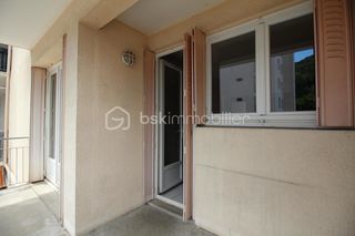  Appartement � vendre 5 pi�ces 75 m�