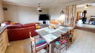  Maison � vendre 8 pi�ces 222 m�