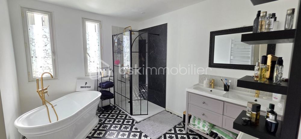 � vendre  Propri�t�/ch�teau Saint-Barth�lemy-d'Anjou (49124)