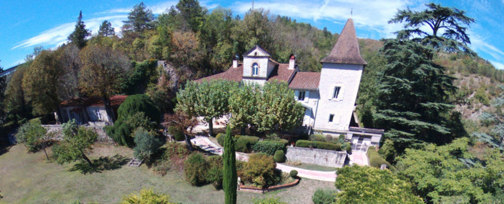 � vendre  Propri�t�/ch�teau Cahors (46000)