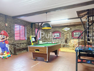  Maison � vendre 11 pi�ces 325 m�