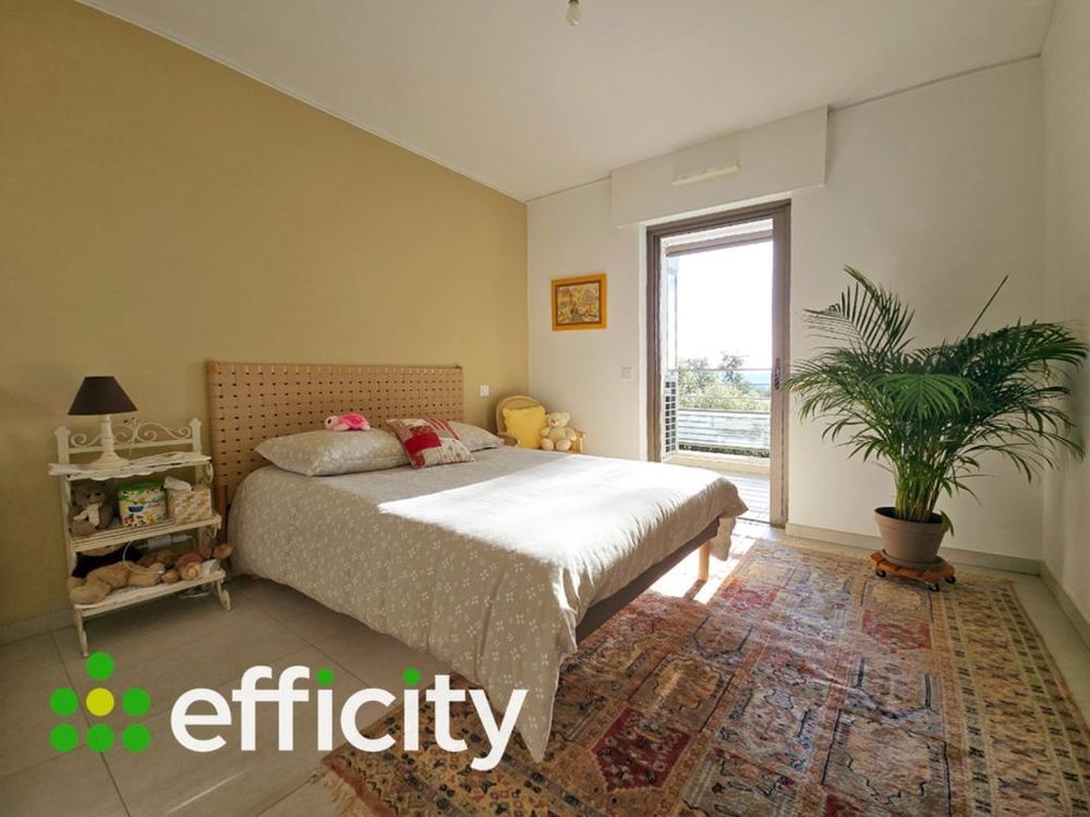 � vendre  Appartement Saint-Rapha�l (83700)