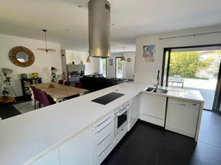  Maison � vendre 5 pi�ces 195 m�