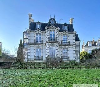  Maison � vendre 10 pi�ces 337 m�