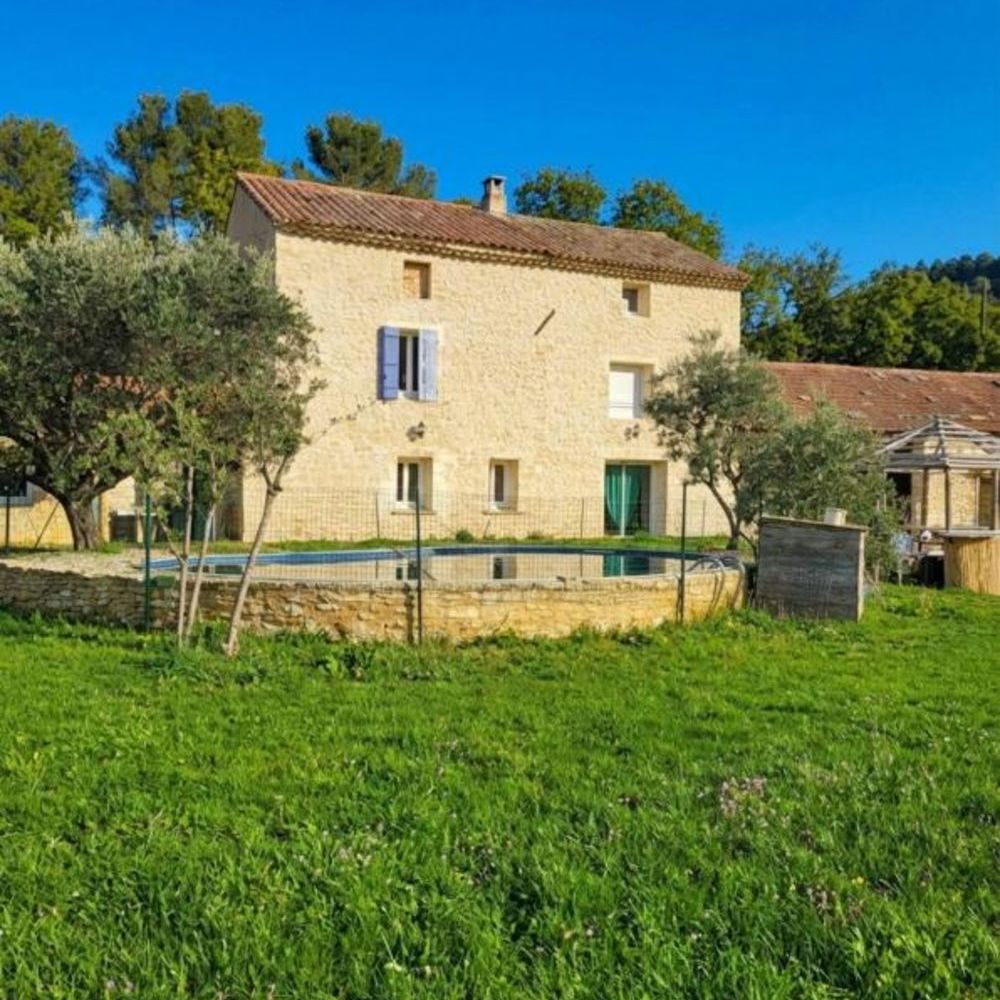 � vendre  Maison Pernes-les-Fontaines (84210)